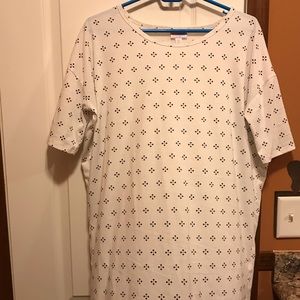 Lularoe Irma shirt